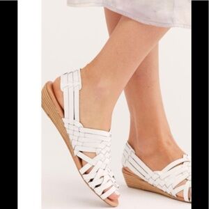 New 9 white Celano Huarache Sandle